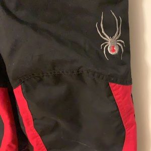 Spyder boys snow pants with full fleece bib.